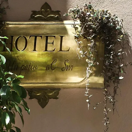 Hotel Un Patio Al Sur